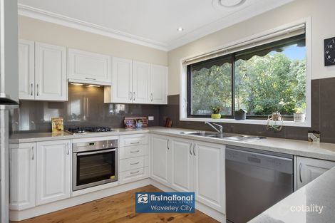 Property photo of 27 Eastleigh Drive Glen Waverley VIC 3150