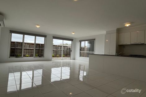 Property photo of 69 Willow Glen Boulevard Cranbourne VIC 3977