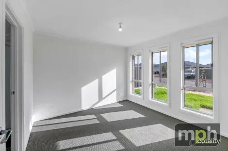 Property photo of 102 Correa Street Munno Para Downs SA 5115