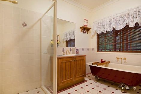 Property photo of 5 Scribble Gum Close Mooloolah Valley QLD 4553