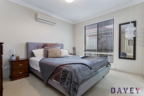 Property photo of 20 Balmain Way Heathridge WA 6027