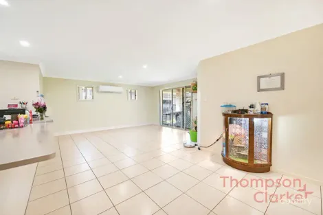 Property photo of 16 Honeysuckle Drive Aberglasslyn NSW 2320