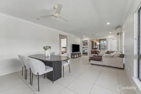Property photo of 30 Carter Close Smithfield QLD 4878