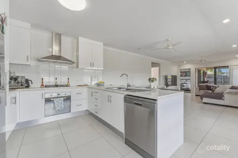 Property photo of 30 Carter Close Smithfield QLD 4878