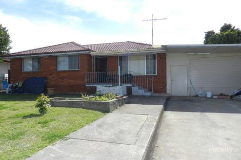 15 Greenvale St, Fairfield West, NSW 2165