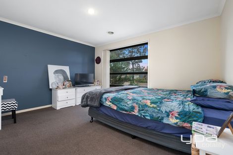 Property photo of 22 Fairhaven Boulevard Melton West VIC 3337