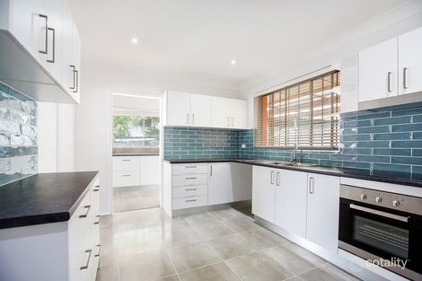 Property photo of 27 Grace Avenue Labrador QLD 4215