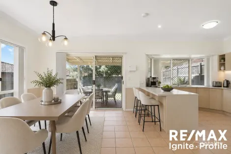 Property photo of 10 Simpson Way Forest Lake QLD 4078
