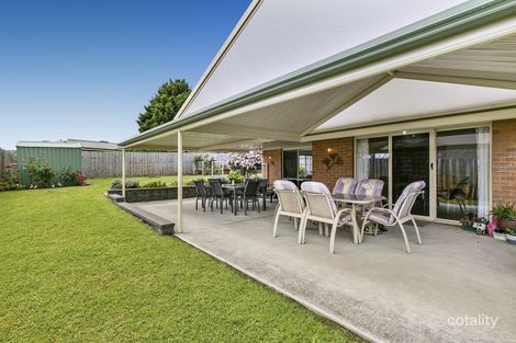 Property photo of 30 Browtop Road Narre Warren VIC 3805
