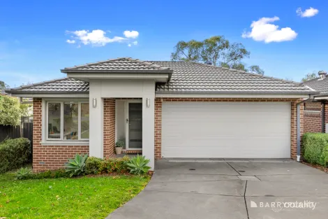 17 Mariana Ave, Croydon South, VIC 3136