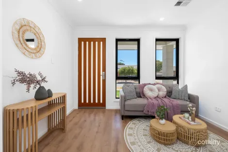 Property photo of 31 Broster Crescent Davoren Park SA 5113