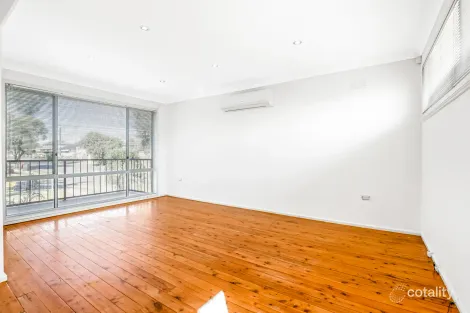 Property photo of 10 Canara Place Smithfield NSW 2164