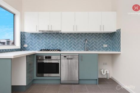 Property photo of 36B Curlewis Street Gledswood Hills NSW 2557