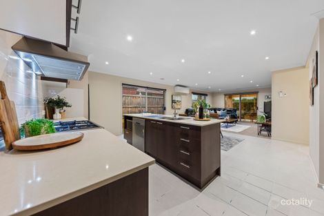 Property photo of 24 Meadowlea Crescent Pakenham VIC 3810