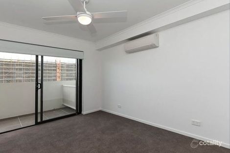 Property photo of 204/9 Regina Street Greenslopes QLD 4120