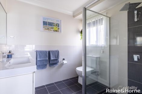 Property photo of 75 Ashworth Drive Kelso NSW 2795