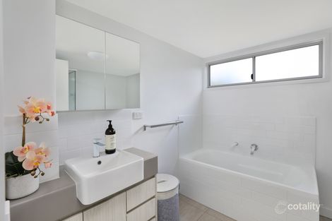 Property photo of 2/4 Ballinger Court Buderim QLD 4556