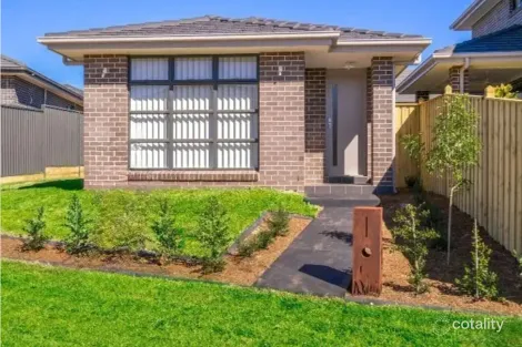 2 Holdsworth St, Oran Park, NSW 2570