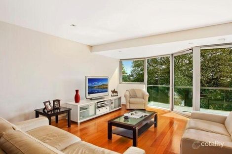 Property photo of 18/7 Northcliff Street Milsons Point NSW 2061