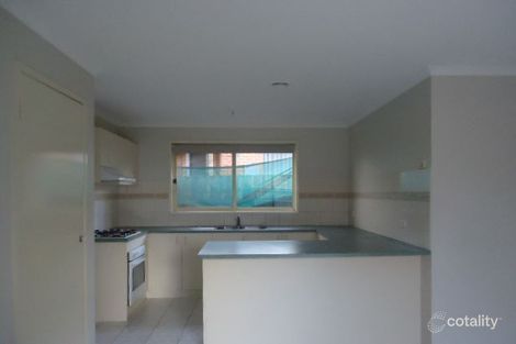 Property photo of 6 Naila Court Cranbourne North VIC 3977