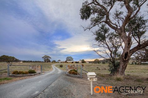 Property photo of 8 Binowee Drive Googong NSW 2620