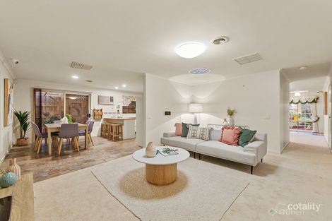 Property photo of 19 Crystal Brook Court Narre Warren South VIC 3805