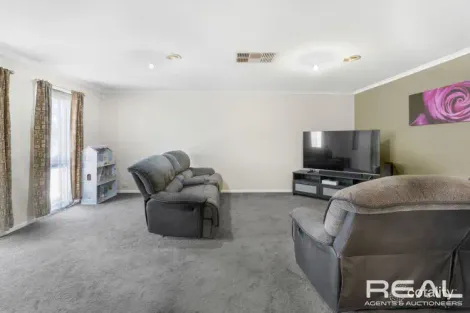 Property photo of 36 Northwater Way Burton SA 5110
