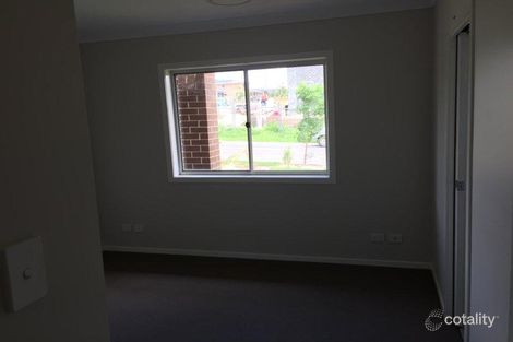 Property photo of 29 Elizabeth McRae Avenue Minto NSW 2566