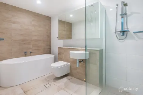 Property photo of 1308/2 Como Crescent Southport QLD 4215