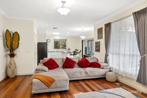 Property photo of 7 Scotts Rise Ararat VIC 3377