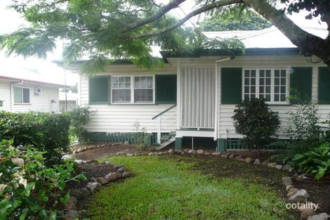 11 Tathra St, Stafford, QLD 4053