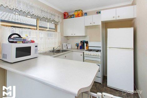 Property photo of 71 Jarrah Way Albion Park Rail NSW 2527