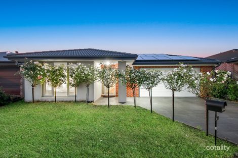 Property photo of 8 Gillingham Crescent Clyde North VIC 3978