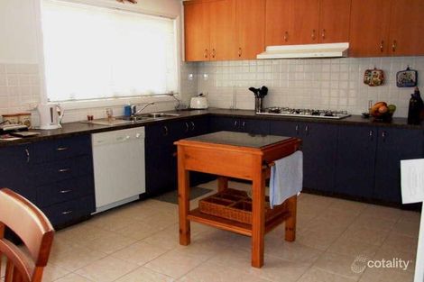 Property photo of 37 Leigh Drive Pakenham VIC 3810