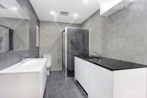 Property photo of 27A Whitsunday Circuit Green Valley NSW 2168