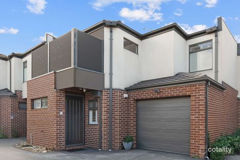 Property photo of 2/15 Oliver Court Fawkner VIC 3060