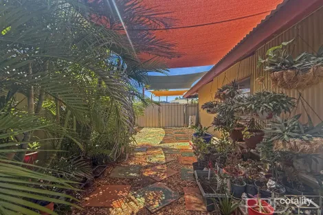 21 Buchanan Cct, Baynton, WA 6714