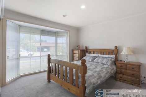 Property photo of 46 Frances Crescent Cranbourne North VIC 3977