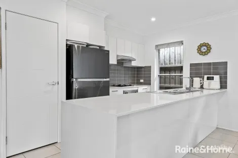 Property photo of 26 Kingsbury Street Airds NSW 2560