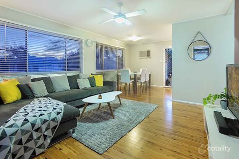 50 Pleasant Dr, Albany Creek, QLD 4035