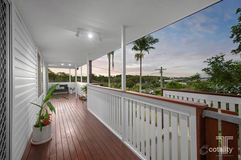 Property photo of 103 Pareena Crescent Mansfield QLD 4122