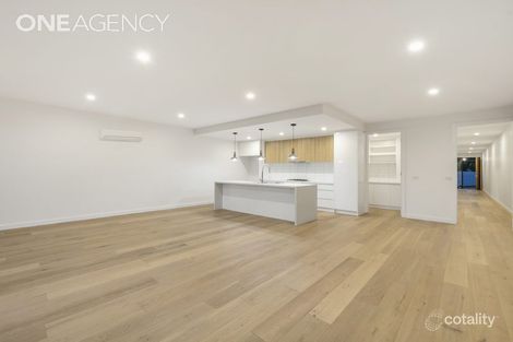 Property photo of 1/10 Overlea Avenue Rosebud VIC 3939