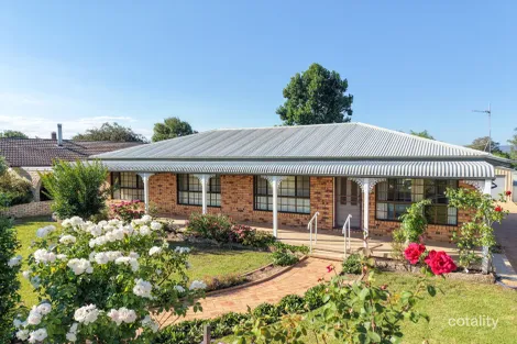72 Clive St, Tenterfield, NSW 2372