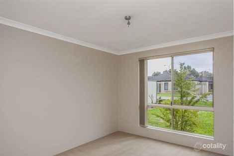 Property photo of 16 Cotter Loop Success WA 6164