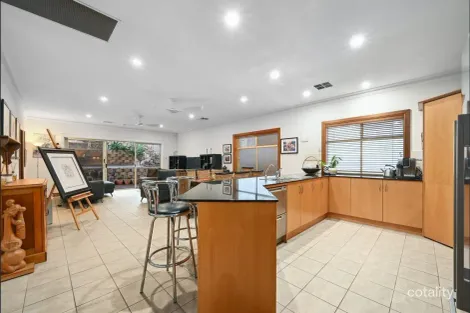 Property photo of 16 Mawson Close Tennyson SA 5022