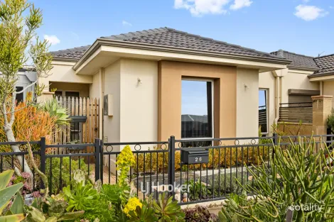 Property photo of 26 Arrowsmith Drive Dalyellup WA 6230