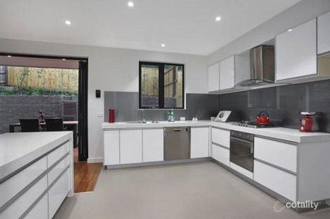 Property photo of 112A Riviera Road Avondale Heights VIC 3034