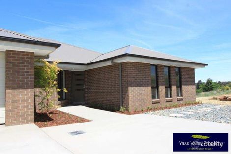 Property photo of 2 Guginya Place Yass NSW 2582