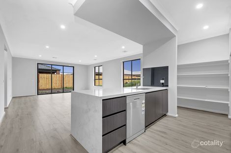 Property photo of 6 Turmeric Avenue Mickleham VIC 3064