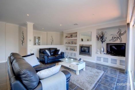 Property photo of 2 Olivemay Court Bonshaw VIC 3352